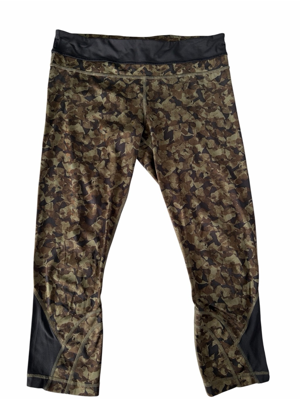 Lululemon Womens 8 Run Inspire Crop II 3/4 Leggings Camouflage Green Black
